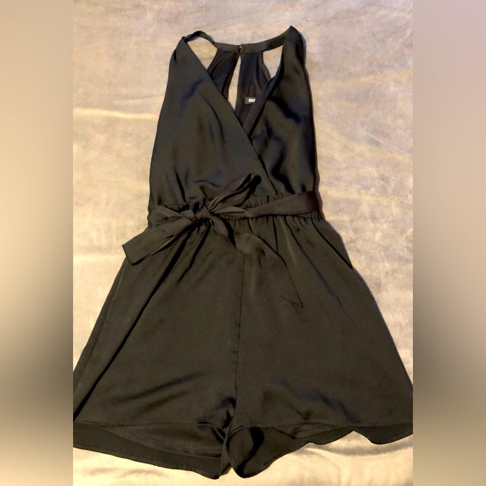 Express black romper small